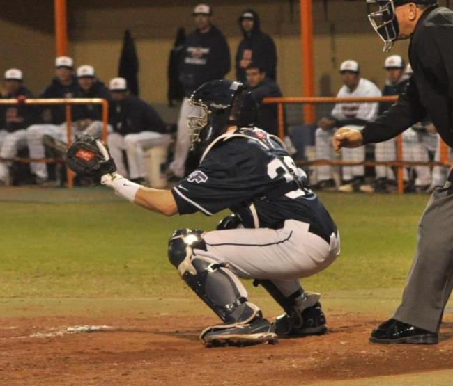 Falcons split doubleheader, earn first ever series win versus South Carolina-Beaufort Sand Sharks