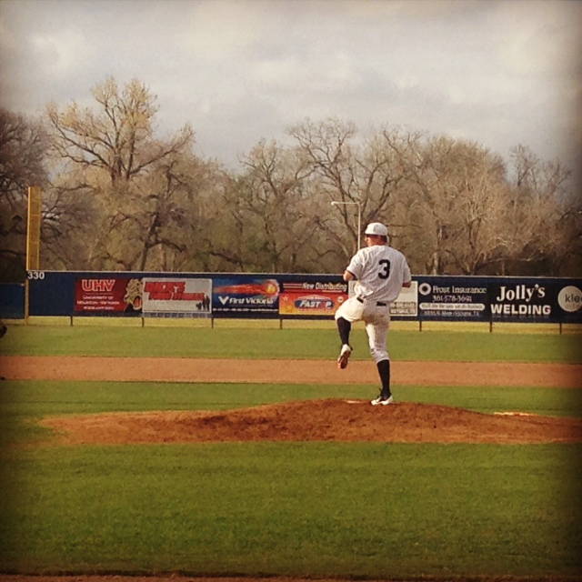 Falcons Extends Home Winning Streak to 10 with 23-run offensive outburst